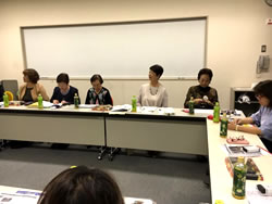 ����͐V�������𒆐S�ɃX�s�[�`��ł��B