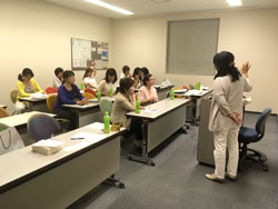 �u�t�F�A�[�g�X�e�[�W�s���Y�@�ؑ��b�q����