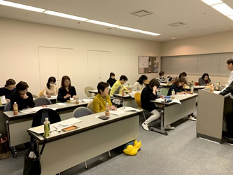 �M�d�Ȏ��Ԃ𒸂��鎖�Ɋ��ӂ����Ȃ���