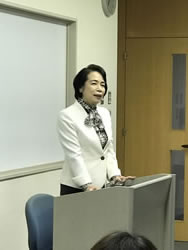 ������b�q �l