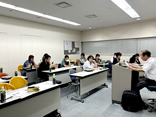 �ŗ��m�@�ԑ��ꐶ�搶